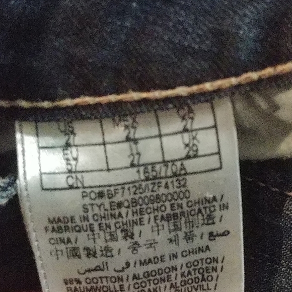 Women jeans - Picture 2 of 3